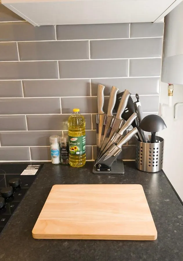 Principality Suites; One Bed By Property Promise Cardiff Apartment